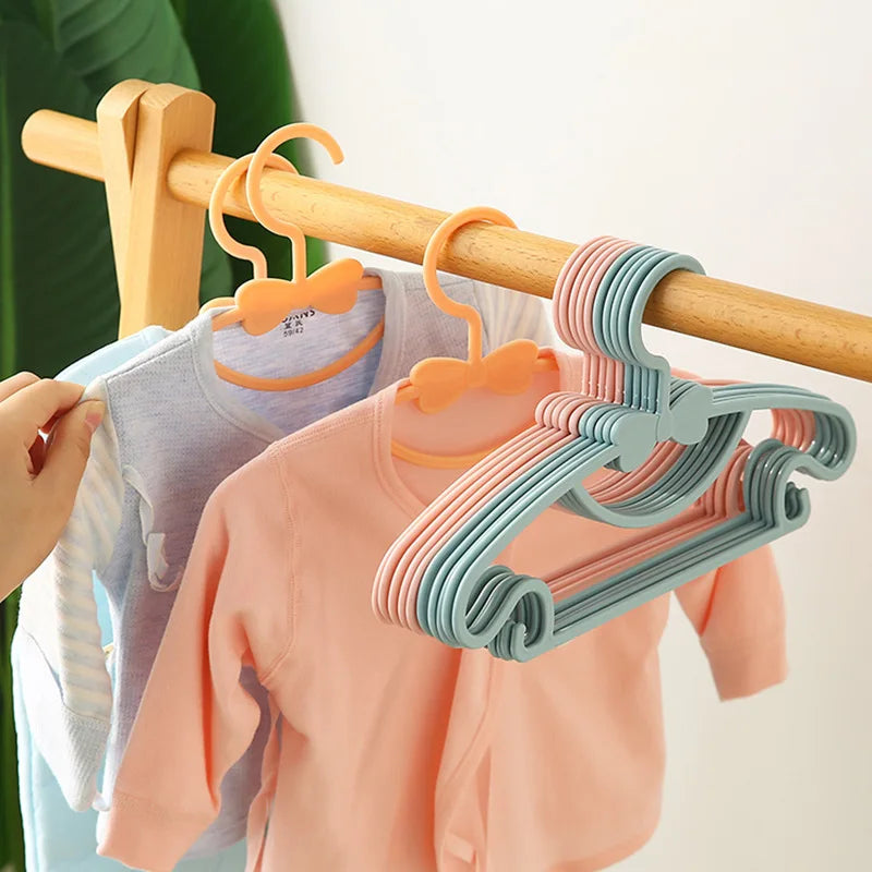 20Pcs/Lot Portable Plastic Display Hangers. Kids Clothes Hangers, Clothing Organizer for Child