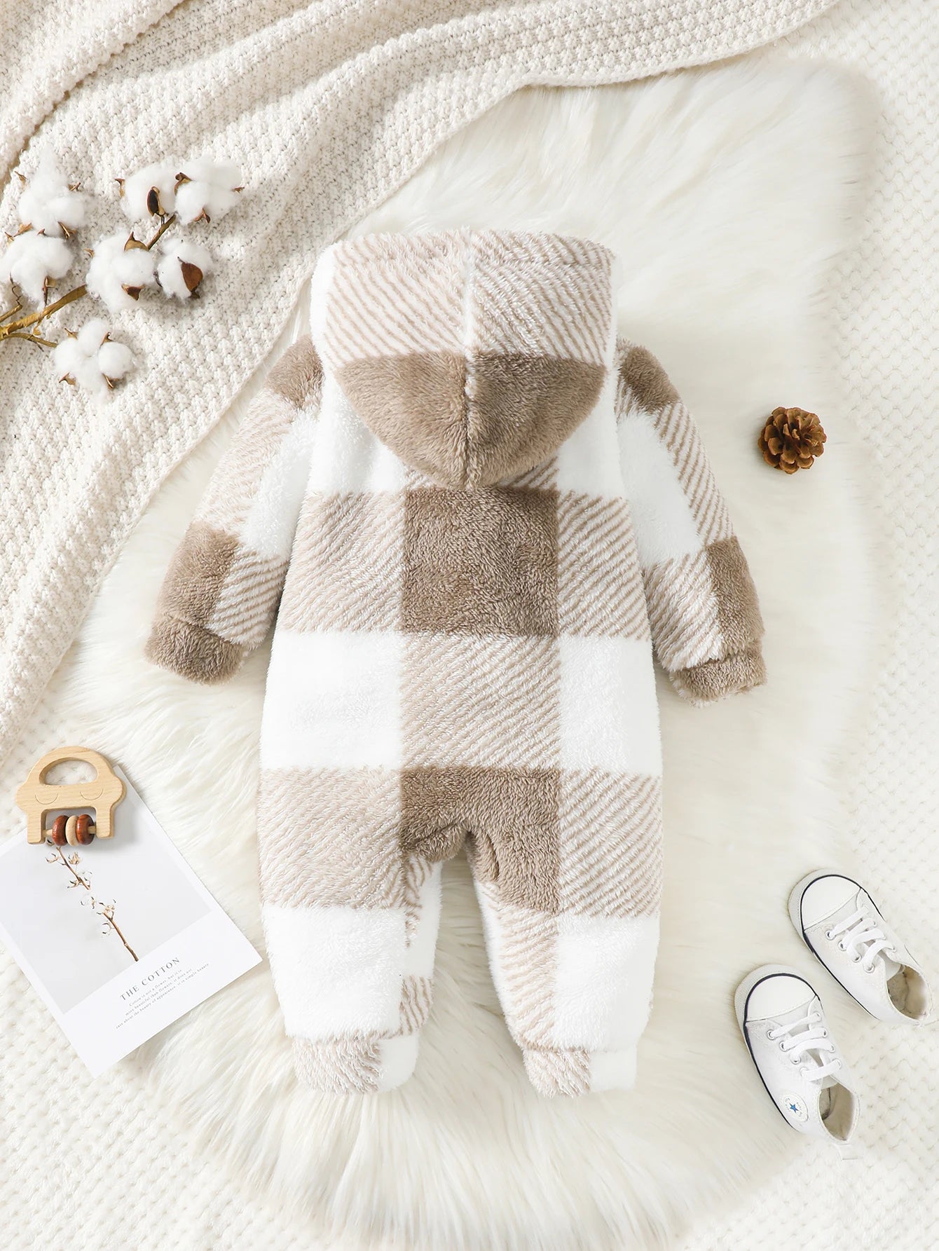 Baby Boys and Girls Plaid Romper, Hooded Long Sleeved Plush Jumpsuit, Winter Warm Bodysuit, Clothes for 3-24 Months